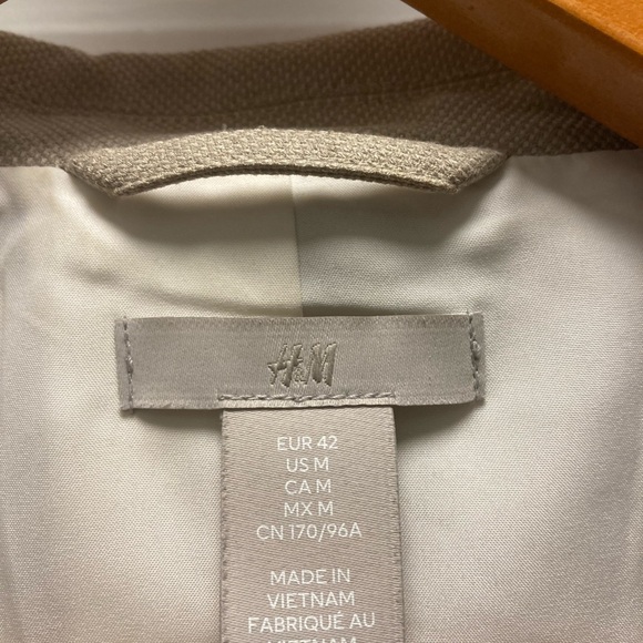 Beige blazer - Picture 3 of 3